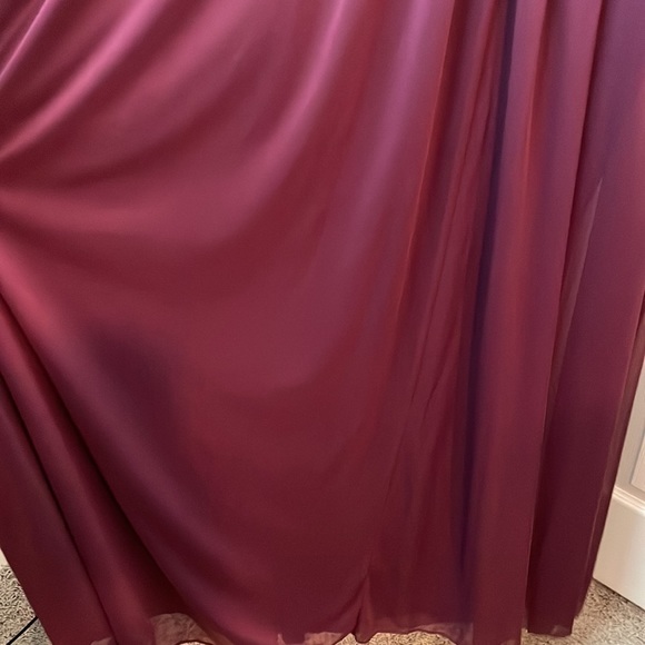 David’s Bridal Long V-Neck Maroon Dress with Leg Slit - Picture 11 of 12
